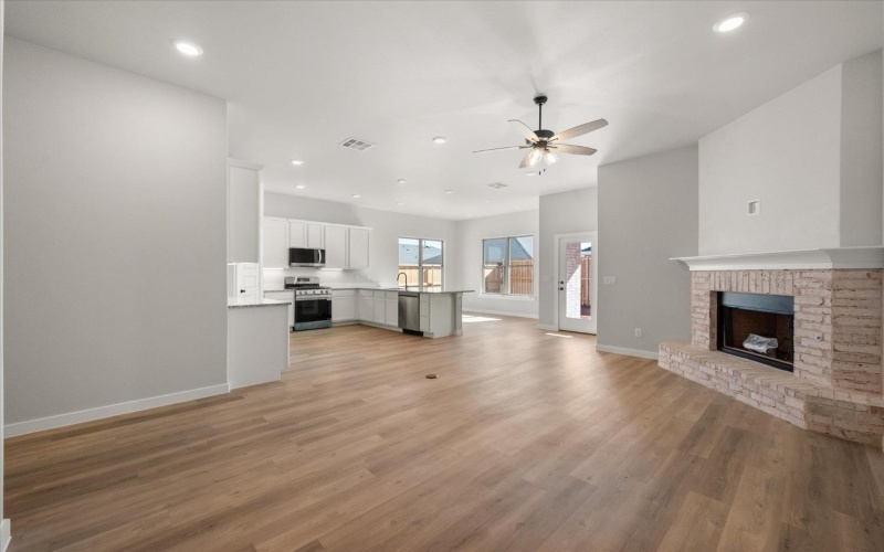 6811 54th Street, Lubbock, TX 79407, 4 Bedrooms Bedrooms, ,2 BathroomsBathrooms,Residential,For Sale,6811 54th Street,202501152