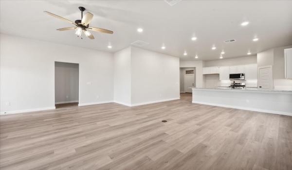 7431 29th Street, Lubbock, TX 79407, 3 Bedrooms Bedrooms, ,2 BathroomsBathrooms,Residential,For Sale,7431 29th Street,202501217