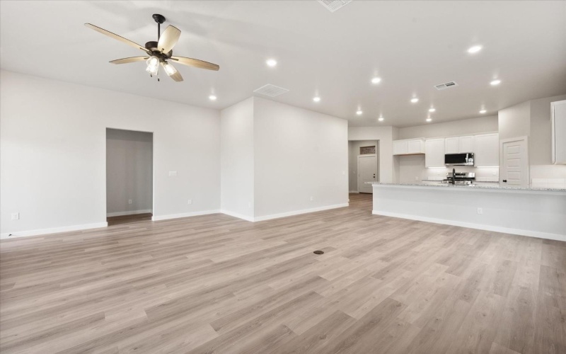7431 29th Street, Lubbock, TX 79407, 3 Bedrooms Bedrooms, ,2 BathroomsBathrooms,Residential,For Sale,7431 29th Street,202501217