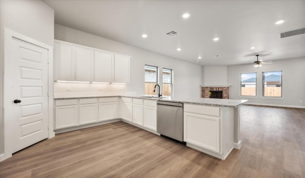 7431 29th Street, Lubbock, TX 79407, 3 Bedrooms Bedrooms, ,2 BathroomsBathrooms,Residential,For Sale,7431 29th Street,202501217