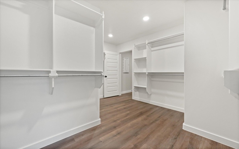 10505 Beaufort Avenue, Lubbock, TX 79424, 3 Bedrooms Bedrooms, ,2 BathroomsBathrooms,Residential,For Sale,10505 Beaufort Avenue,202552569