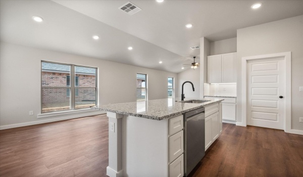 3001 140th Street, Lubbock, TX 79423, 4 Bedrooms Bedrooms, ,2 BathroomsBathrooms,Residential,For Sale,3001 140th Street,202552573