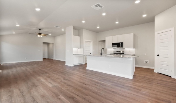 3001 140th Street, Lubbock, TX 79423, 4 Bedrooms Bedrooms, ,2 BathroomsBathrooms,Residential,For Sale,3001 140th Street,202552573