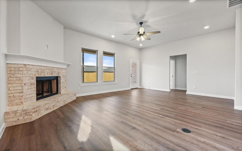 1624 144th Street, Lubbock, TX 79423, 3 Bedrooms Bedrooms, ,2 BathroomsBathrooms,Residential,For Sale,1624 144th Street,202501500