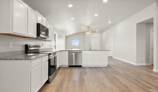 1616 N Dover Avenue, Lubbock, TX 79416, 3 Bedrooms Bedrooms, ,2 BathroomsBathrooms,Residential,For Sale,1616 N Dover Avenue,202552599
