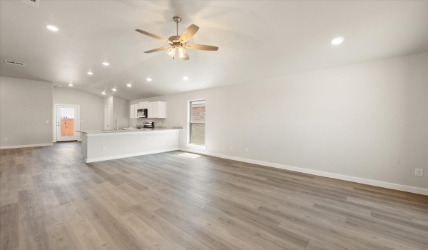 1616 N Dover Avenue, Lubbock, TX 79416, 3 Bedrooms Bedrooms, ,2 BathroomsBathrooms,Residential,For Sale,1616 N Dover Avenue,202552599