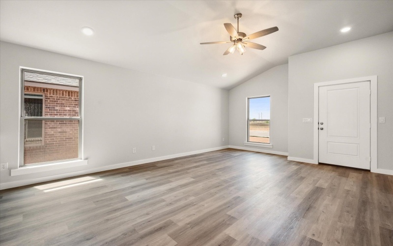 1616 N Dover Avenue, Lubbock, TX 79416, 3 Bedrooms Bedrooms, ,2 BathroomsBathrooms,Residential,For Sale,1616 N Dover Avenue,202552599