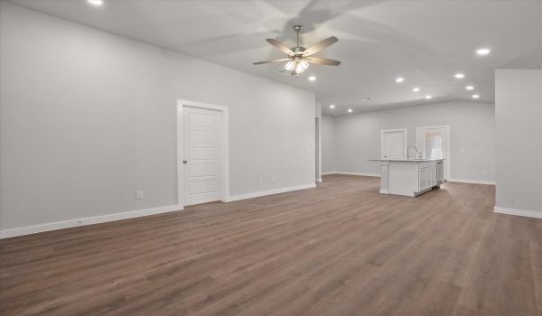 7027 8th Street, Lubbock, TX 79416, 3 Bedrooms Bedrooms, ,2 BathroomsBathrooms,Residential,For Sale,7027 8th Street,202552600