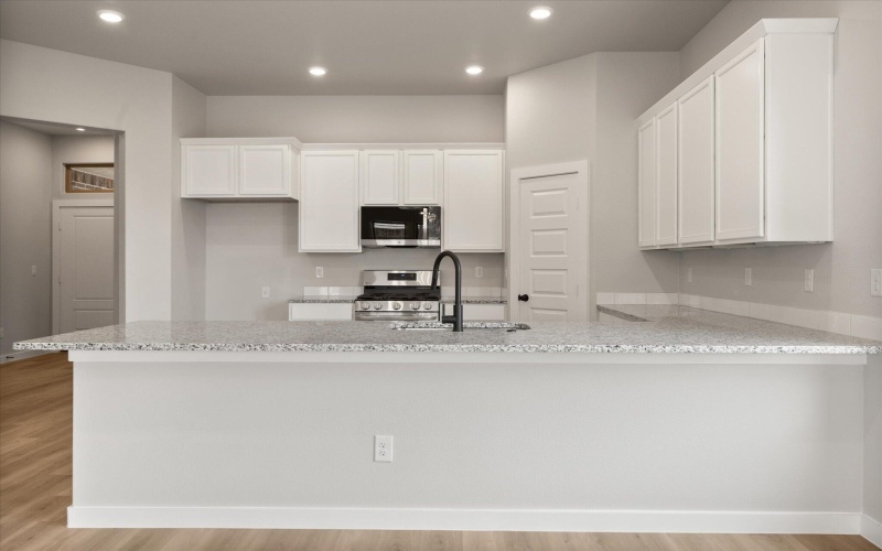 6911 55th Street, Lubbock, TX 79407, 3 Bedrooms Bedrooms, ,2 BathroomsBathrooms,Residential,For Sale,6911 55th Street,202552601