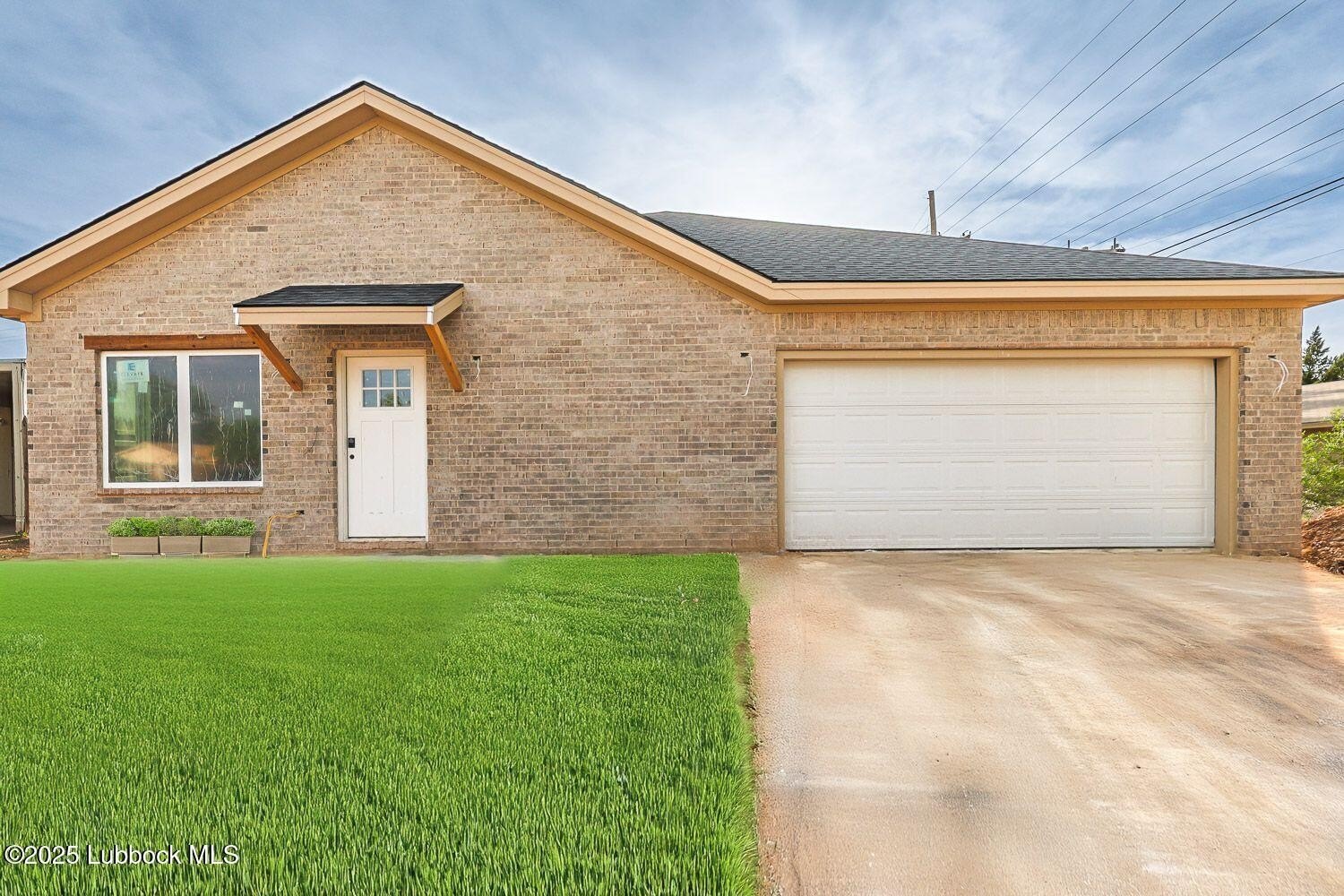 1704 Elkhart Avenue, Lubbock, TX 79416, 6 Bedrooms Bedrooms, ,7 BathroomsBathrooms,Residential Multi Family,For Sale,1704 Elkhart Avenue,202552606