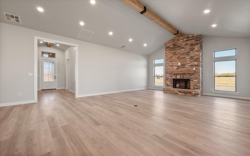 7001 18th Place, Lubbock, TX 79416, 4 Habitaciones Habitaciones , ,3 BañosBaños,Residential,En Venta,7001 18th Place,202552718