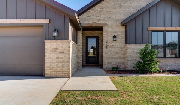 3705 144th Street, Lubbock, TX 79423, 4 Bedrooms Bedrooms, ,3 BathroomsBathrooms,Residential,For Sale,3705 144th Street,202552737