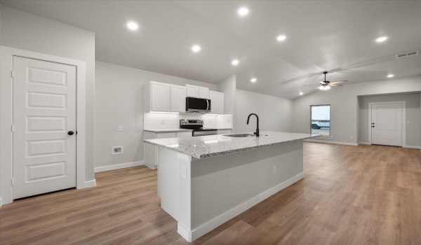 3021 140th Street, Lubbock, TX 79423, 3 Bedrooms Bedrooms, ,2 BathroomsBathrooms,Residential,For Sale,3021 140th Street,202550455
