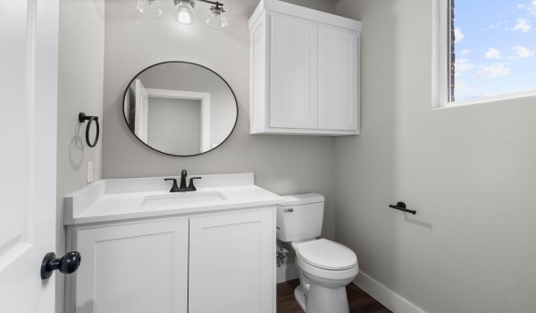 10 Wilshire Boulevard, Lubbock, TX 79416, 4 Bedrooms Bedrooms, ,2 BathroomsBathrooms,Residential,For Sale,10 Wilshire Boulevard,202550551