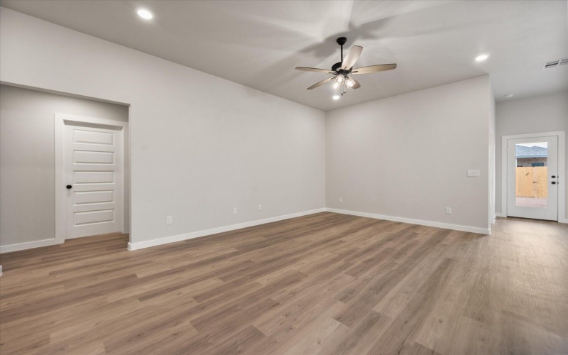 2332 136th Street, Lubbock, TX 79423, 3 Bedrooms Bedrooms, ,2 BathroomsBathrooms,Residential,For Sale,2332 136th Street,202552811