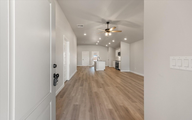 2911 Durham Avenue, Wolfforth, TX 79382, 3 Bedrooms Bedrooms, ,2 BathroomsBathrooms,Residential,For Sale,2911 Durham Avenue,202552812
