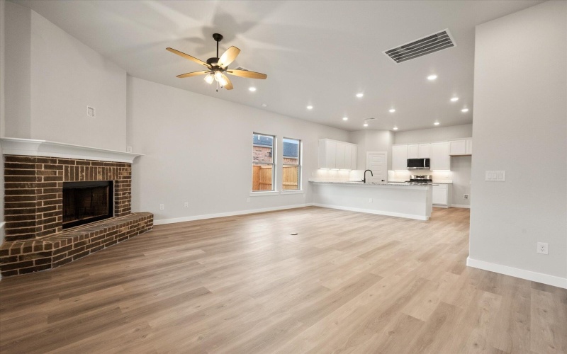 6815 54th Street, Lubbock, TX 79407, 3 Bedrooms Bedrooms, ,2 BathroomsBathrooms,Residential,For Sale,6815 54th Street,202552813