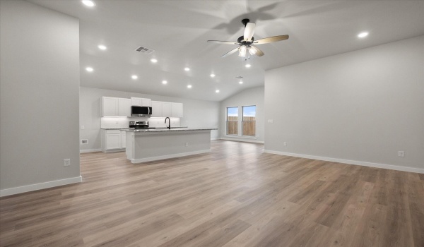 3004 140th Street, Lubbock, TX 79423, 3 Bedrooms Bedrooms, ,2 BathroomsBathrooms,Residential,For Sale,3004 140th Street,202550608