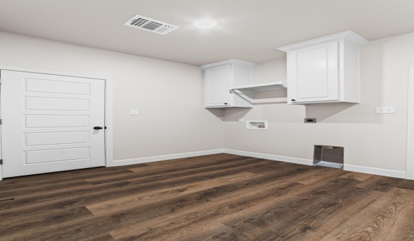6917 16th Street, Lubbock, TX 79416, 3 Bedrooms Bedrooms, ,2 BathroomsBathrooms,Residential,For Sale,6917 16th Street,202550648
