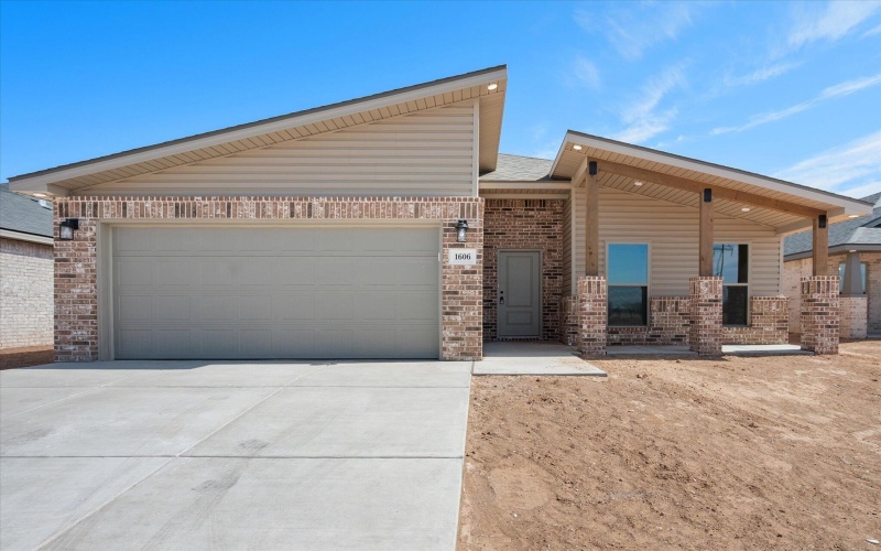 1606 N Dover Avenue, Lubbock, TX 79416, 3 Habitaciones Habitaciones , ,2 BañosBaños,Residential,En Venta,1606 N Dover Avenue,202550669