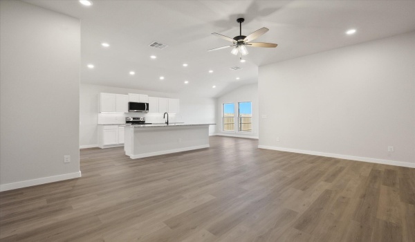 1606 N Dover Avenue, Lubbock, TX 79416, 3 Bedrooms Bedrooms, ,2 BathroomsBathrooms,Residential,For Sale,1606 N Dover Avenue,202550669