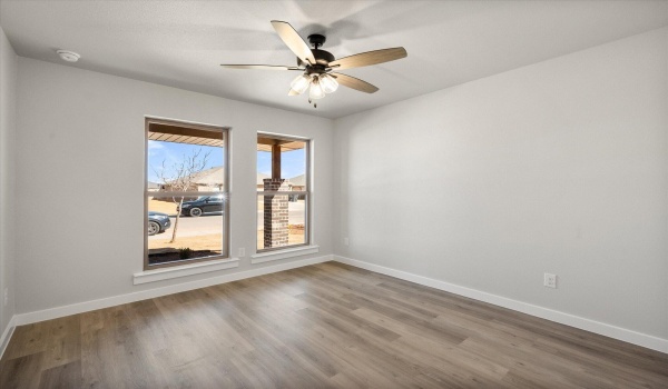 6823 54th Street, Lubbock, TX 79407, 3 Bedrooms Bedrooms, ,2 BathroomsBathrooms,Residential,For Sale,6823 54th Street,202550919