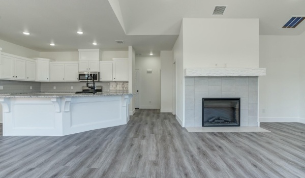 6925 11th Street, Lubbock, TX 79416, 3 Bedrooms Bedrooms, ,2 BathroomsBathrooms,Residential,For Sale,6925 11th Street,202550948