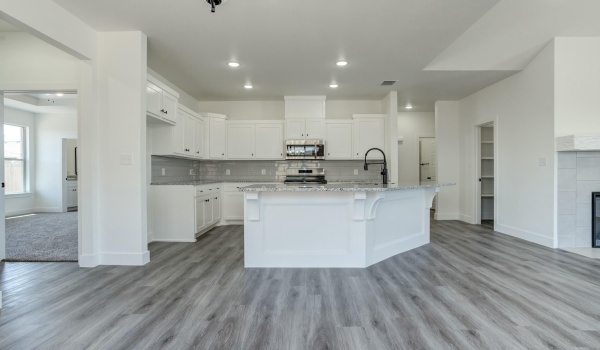 6925 11th Street, Lubbock, TX 79416, 3 Bedrooms Bedrooms, ,2 BathroomsBathrooms,Residential,For Sale,6925 11th Street,202550948