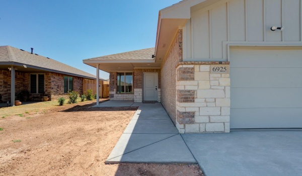 6925 11th Street, Lubbock, TX 79416, 3 Bedrooms Bedrooms, ,2 BathroomsBathrooms,Residential,For Sale,6925 11th Street,202550948