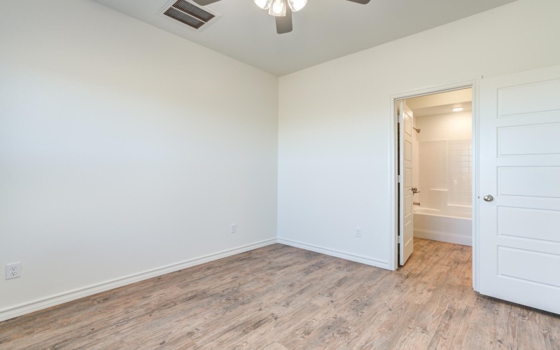 1207 Bryan Avenue, Wolfforth, TX 79382, 6 Bedrooms Bedrooms, ,5 BathroomsBathrooms,Residential Multi Family,For Sale,1207 Bryan Avenue,202551128