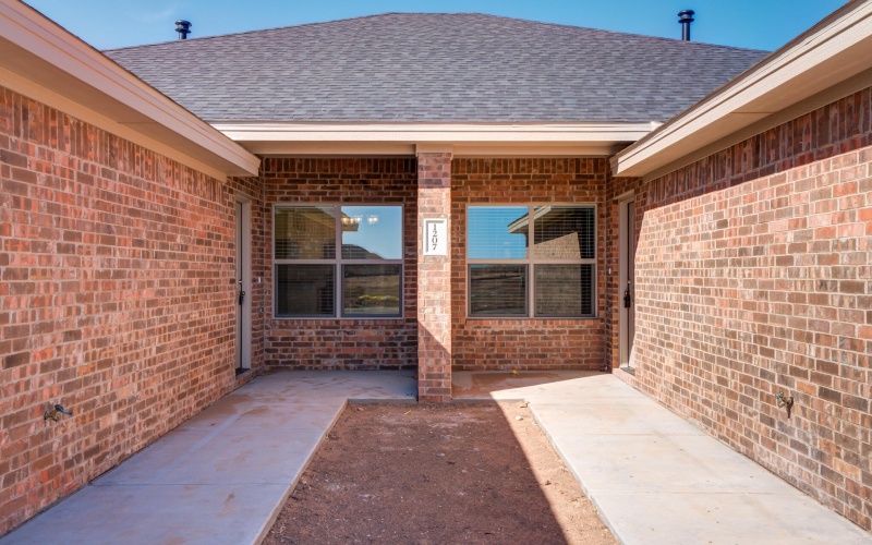 1207 Bryan Avenue, Wolfforth, TX 79382, 6 Bedrooms Bedrooms, ,5 BathroomsBathrooms,Residential Multi Family,For Sale,1207 Bryan Avenue,202551128