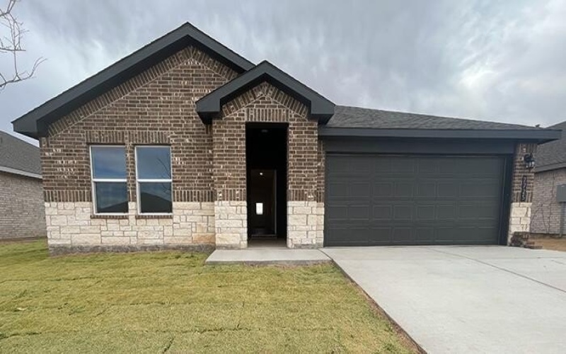 7725 93rd Street, Lubbock, TX 79424, 4 Bedrooms Bedrooms, ,2 BathroomsBathrooms,Residential,For Sale,7725 93rd Street,202551192