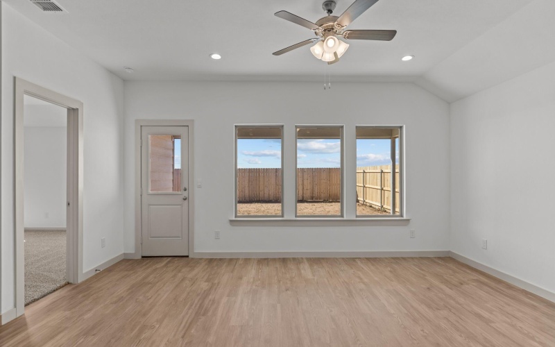 7725 93rd Street, Lubbock, TX 79424, 4 Bedrooms Bedrooms, ,2 BathroomsBathrooms,Residential,For Sale,7725 93rd Street,202551192