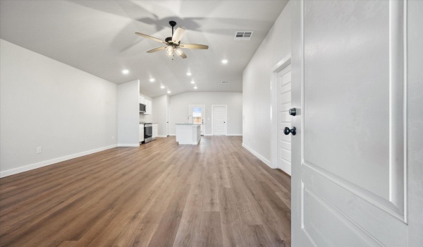 3101 140th Street, Lubbock, TX 79423, 3 Bedrooms Bedrooms, ,2 BathroomsBathrooms,Residential,For Sale,3101 140th Street,202551247