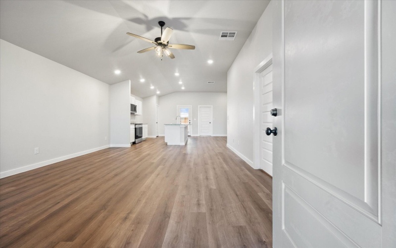 3101 140th Street, Lubbock, TX 79423, 3 Bedrooms Bedrooms, ,2 BathroomsBathrooms,Residential,For Sale,3101 140th Street,202551247