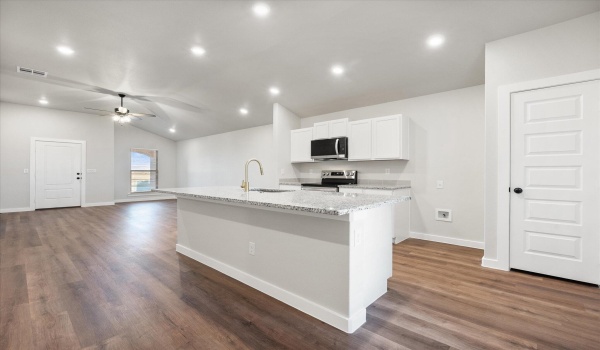 3101 140th Street, Lubbock, TX 79423, 3 Bedrooms Bedrooms, ,2 BathroomsBathrooms,Residential,For Sale,3101 140th Street,202551247