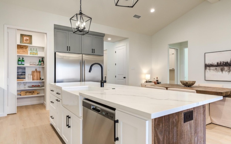 3704 127th Street, Lubbock, TX 79423, 4 Bedrooms Bedrooms, ,3 BathroomsBathrooms,Residential,For Sale,3704 127th Street,202551258