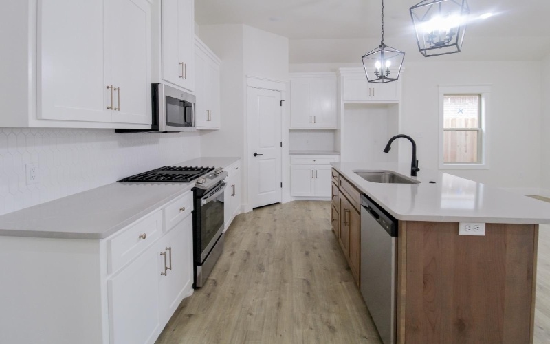7810 96th Street, Lubbock, TX 79424, 4 Bedrooms Bedrooms, ,2 BathroomsBathrooms,Residential,For Sale,7810 96th Street,202551628