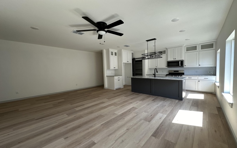 2113 20th Street #A, Lubbock, TX 79411, 3 Habitaciones Habitaciones , ,3 BañosBaños,Residential Lease,En Alquiler,2113 20th Street,202551661