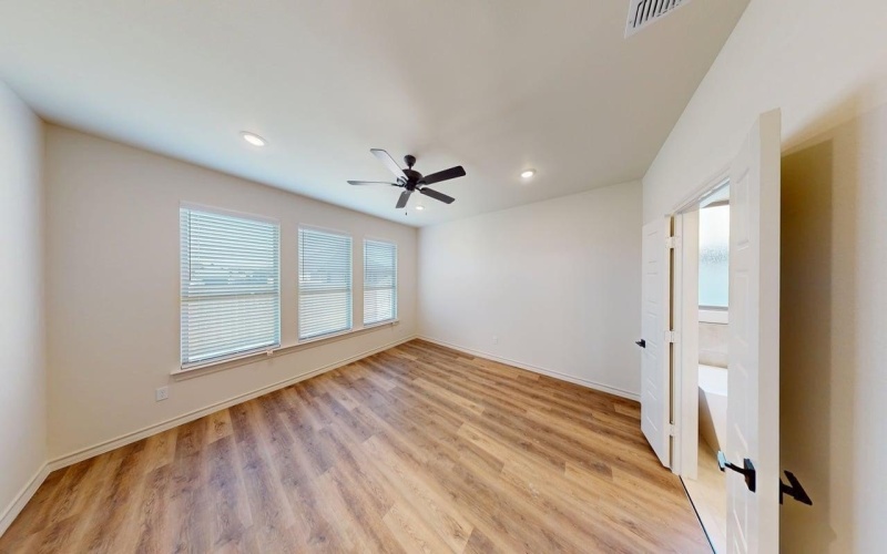 611 E 13th Street, Wolfforth, TX 79382, 4 Bedrooms Bedrooms, ,3 BathroomsBathrooms,Residential,For Sale,611 E 13th Street,202551826