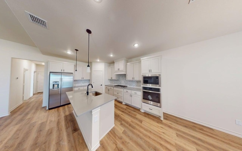 611 E 13th Street, Wolfforth, TX 79382, 4 Bedrooms Bedrooms, ,3 BathroomsBathrooms,Residential,For Sale,611 E 13th Street,202551826