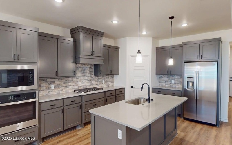 612 E 13th Street, Wolfforth, TX 79382, 4 Bedrooms Bedrooms, ,3 BathroomsBathrooms,Residential,For Sale,612 E 13th Street,202551828