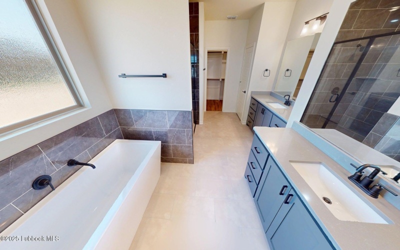 2814 133rd Street, Lubbock, TX 79423, 4 Habitaciones Habitaciones , ,3 BañosBaños,Residential,En Venta,2814 133rd Street,202551831