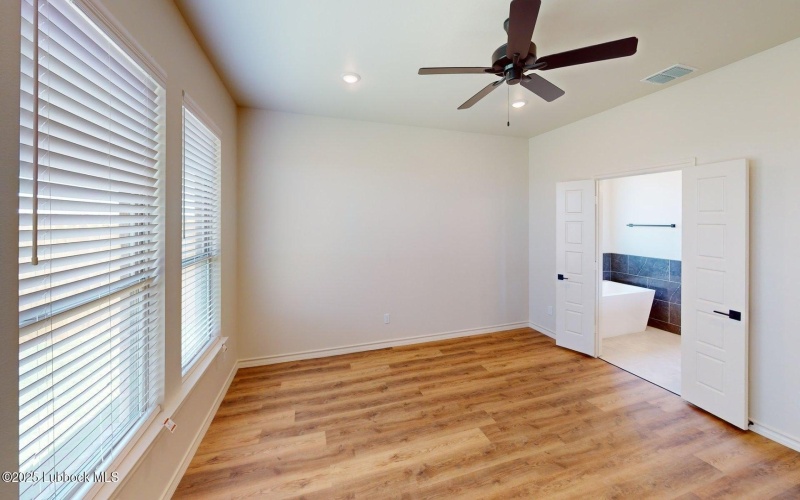 2814 133rd Street, Lubbock, TX 79423, 4 Habitaciones Habitaciones , ,3 BañosBaños,Residential,En Venta,2814 133rd Street,202551831