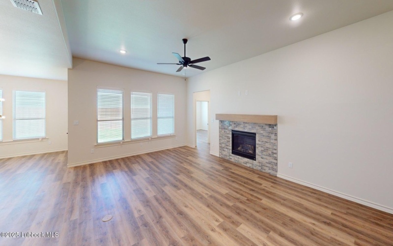 2814 133rd Street, Lubbock, TX 79423, 4 Habitaciones Habitaciones , ,3 BañosBaños,Residential,En Venta,2814 133rd Street,202551831