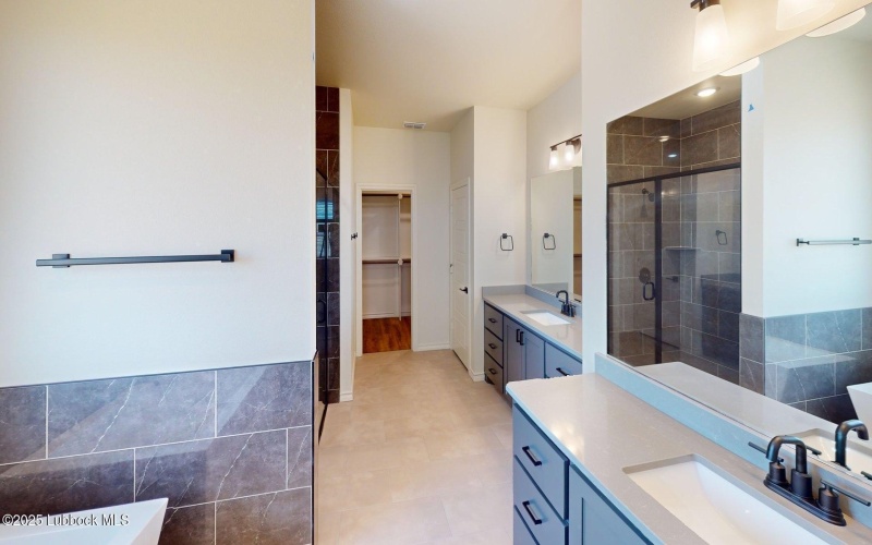 2814 133rd Street, Lubbock, TX 79423, 4 Habitaciones Habitaciones , ,3 BañosBaños,Residential,En Venta,2814 133rd Street,202551831