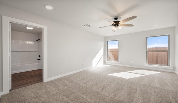 1610 N Dover Avenue, Lubbock, TX 79416, 4 Habitaciones Habitaciones , ,2 BañosBaños,Residential,En Venta,1610 N Dover Avenue,202551846