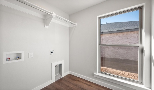 1610 N Dover Avenue, Lubbock, TX 79416, 4 Habitaciones Habitaciones , ,2 BañosBaños,Residential,En Venta,1610 N Dover Avenue,202551846