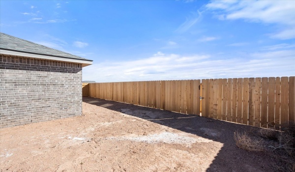 1610 N Dover Avenue, Lubbock, TX 79416, 4 Habitaciones Habitaciones , ,2 BañosBaños,Residential,En Venta,1610 N Dover Avenue,202551846