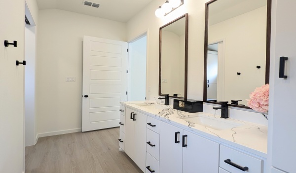 3633 127th Street, Lubbock, TX 79423, 3 Bedrooms Bedrooms, ,2 BathroomsBathrooms,Residential,For Sale,3633 127th Street,202551970